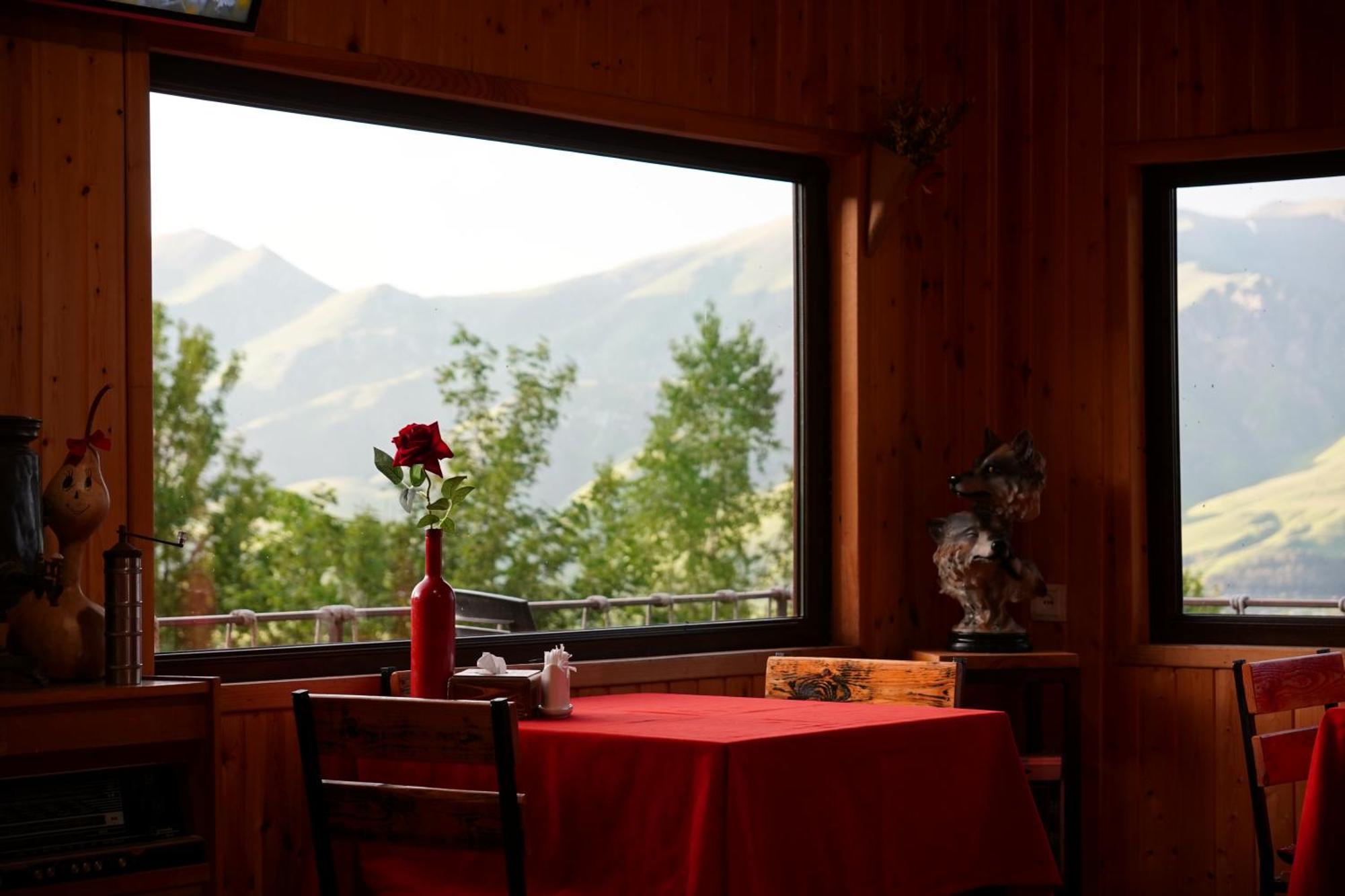 Villa Glamping Wolf Mount Margahovit Esterno foto